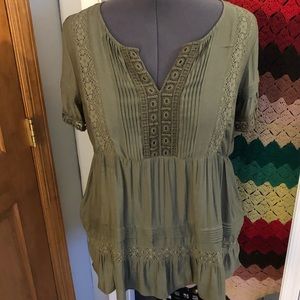TORRID Army green top with lace details.